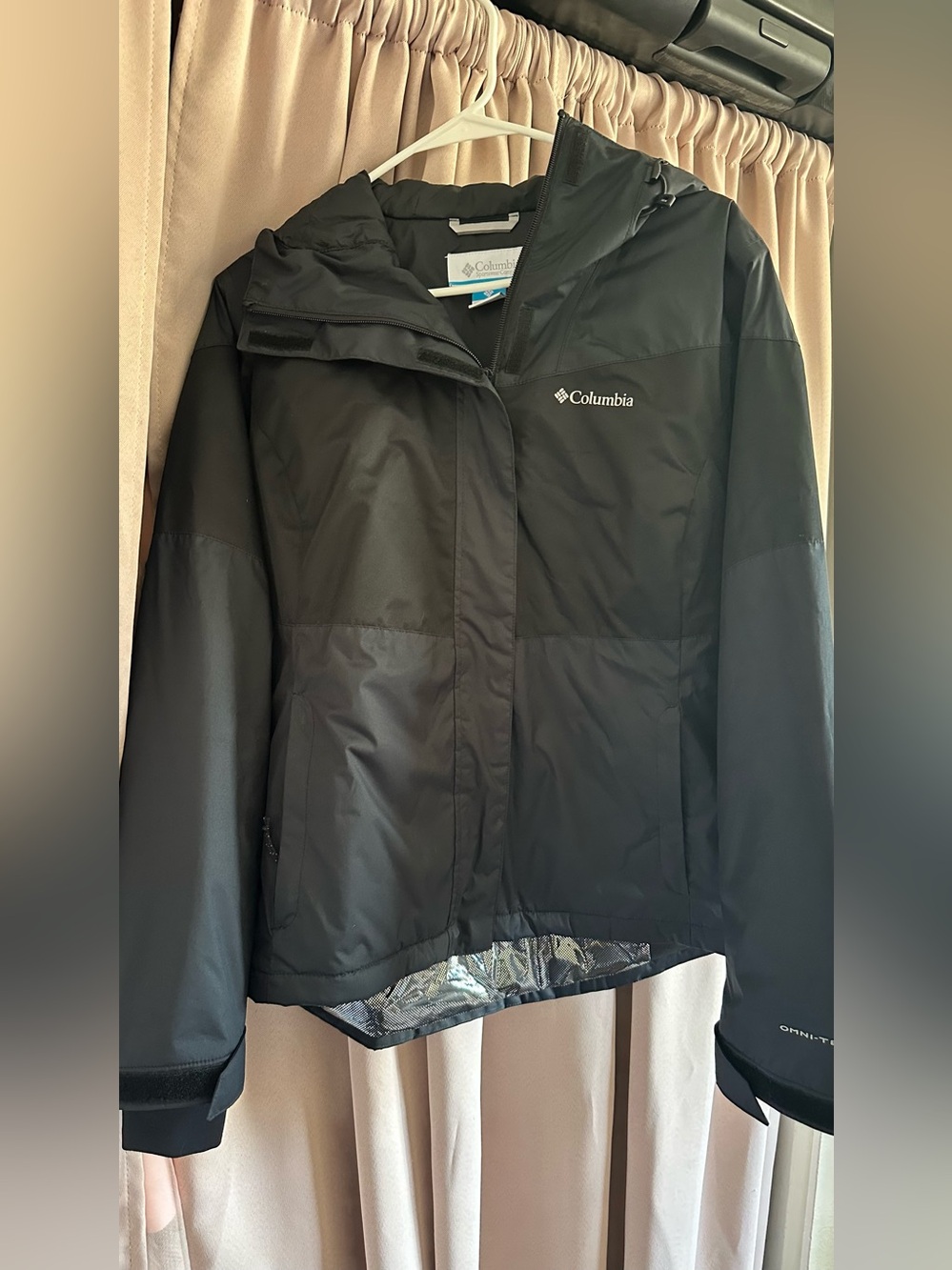 Columbia Black Hooded Ski Jacket
